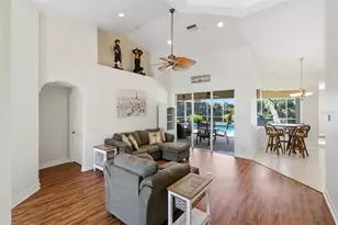 614 Rotonda Cir, Rotonda West, FL 33947 - Photo 12
