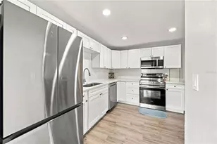 123 Virginia Ct, Englewood, FL 34223 - Photo 12