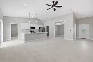 28 Coxswain Dr, Placida, FL 33946 - Photo 8