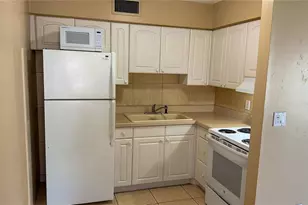 2920 Clark Rd, Sarasota, FL 34231 - Photo 10