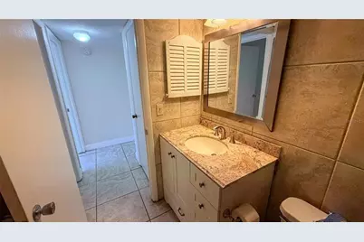 2920 Clark Road #101, Sarasota, FL 34231 - Photo 18