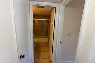 2920 Clark Rd, Sarasota, FL 34231 - Photo 22