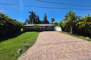 27429 Dutch Ave, Punta Gorda, FL 33982 - Photo 2
