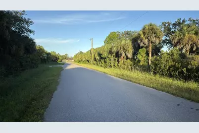 13092 Doubleday Avenue, Port Charlotte, FL 33953 - Photo 6