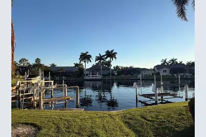 527 Saint Girons Court, Punta Gorda, FL 33950 - Photo 4