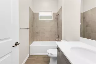 12850 Tulum Loop, Venice, FL 34293 - Photo 10
