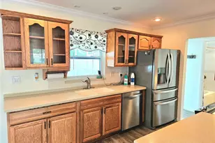 582 Azalea Dr NW, Port Charlotte, FL 33952 - Photo 18