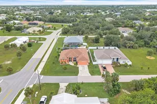9685 Arnaz Cir, Port Charlotte, FL 33981 - Photo 46