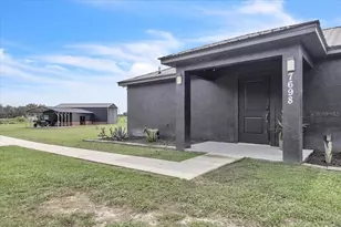 7698 SW Senate St, Arcadia, FL 34269 - Photo 4