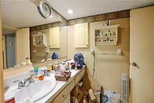 5214 Cedarbend Dr, Fort Myers, FL 33919 - Photo 10