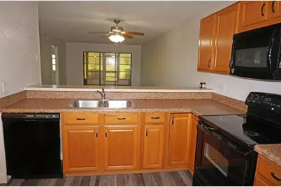 175 Kings Highway A6 (aka #416), Punta Gorda, FL 33983 - Photo 8