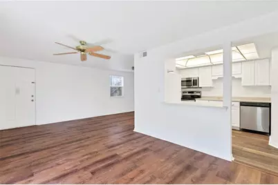 22291 Westchester Boulevard #302, Port Charlotte, FL 33952 - Photo 4