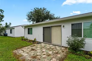 8130 Pickwick Rd, North Port, FL 34287 - Photo 36