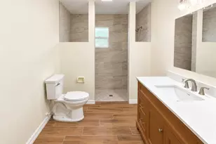 902 W Shannon Ct, Venice, FL 34293 - Photo 20