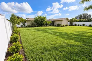 902 W Shannon Ct, Venice, FL 34293 - Photo 30