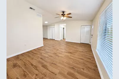 902 W Shannon Court, Venice, FL 34293 - Photo 6