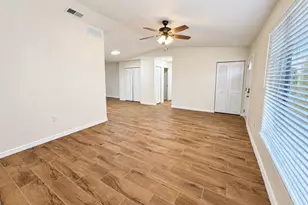 902 W Shannon Ct, Venice, FL 34293 - Photo 6