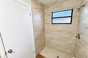 902 W Shannon Ct, Venice, FL 34293 - Photo 22