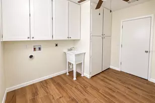 902 W Shannon Ct, Venice, FL 34293 - Photo 26