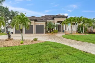 325 Segovia Dr, Punta Gorda, FL 33950 - Photo 1