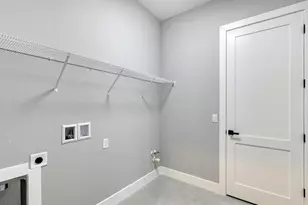 8147 Tracy Cir, Port Charlotte, FL 33981 - Photo 28