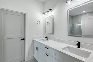 8181 Tecumseh Cir, Port Charlotte, FL 33981 - Photo 14