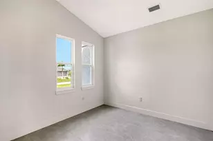 8181 Tecumseh Cir, Port Charlotte, FL 33981 - Photo 20