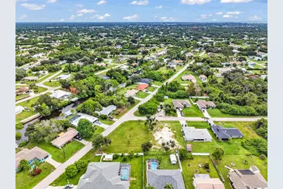 2425 Woodyglen Street, Port Charlotte, FL 33948 - Photo 10