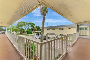 360 Base Ave E, Venice, FL 34285 - Photo 4