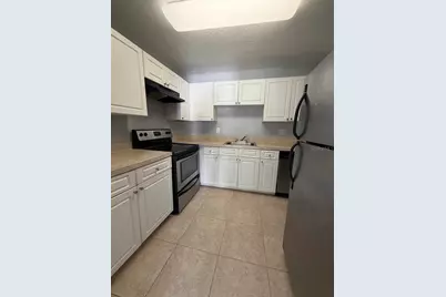 480 Banyon Tree Circle #200, Maitland, FL 32751 - Photo 2
