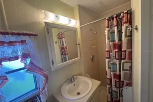 6615 Vista Ln, North Port, FL 34287 - Photo 18