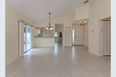860 Chatham Drive #860, Venice, FL 34285 - Photo 10