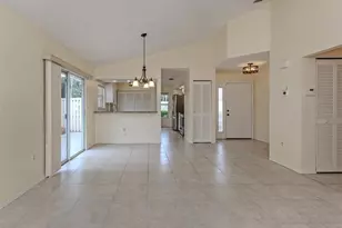 860 Chatham Dr, Venice, FL 34285 - Photo 10