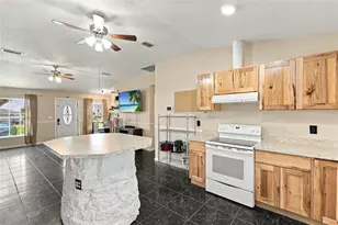 470 Ridgecrest Dr, Punta Gorda, FL 33982 - Photo 10