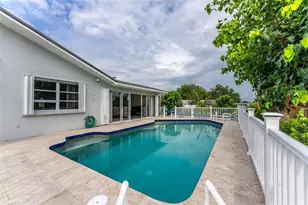 137 Dowling Ave NE, Port Charlotte, FL 33952 - Photo 32