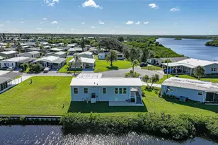 734 Blackburn Blvd, North Port, FL 34287 - Photo 4