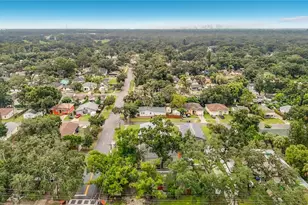 8618 20th St, Tampa, FL 33619 - Photo 2
