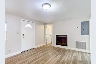 8618 20th Street, Tampa, FL 33619 - Photo 10
