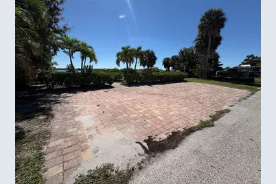108 Sunrise Drive, Nokomis, FL 34275 - Photo 8