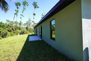 17320 Geddes Ave, Port Charlotte, FL 33954 - Photo 4