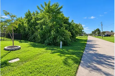 5208 Conner Terrace, Port Charlotte, FL 33981 - Photo 4