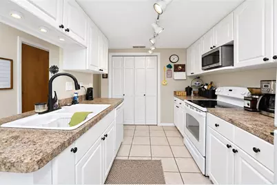 2247 Rio De Janeiro Avenue, Punta Gorda, FL 33983 - Photo 36