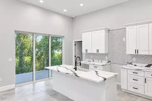 2484 Pickard Ln, North Port, FL 34286 - Photo 2