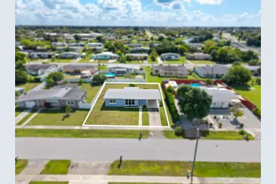 21435 Glendale Avenue, Port Charlotte, FL 33952 - Photo 2
