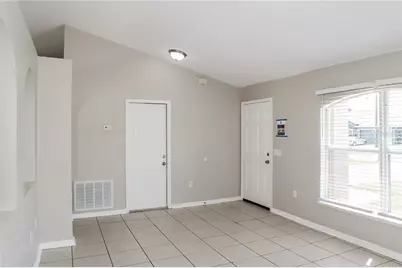111 Bonito Way, Poinciana, FL 34759 - Photo 4