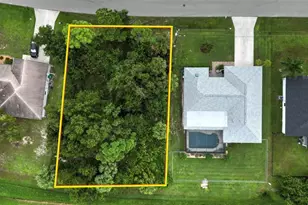 385 Malpelo Ave, Punta Gorda, FL 33983 - Photo 1