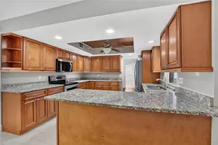 3122 Reseda Ct, Tampa, FL 33618 - Photo 32