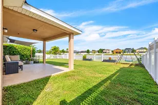 10912 Kirkwall Port Dr, Wimauma, FL 33598 - Photo 30