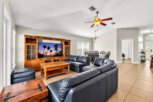 10912 Kirkwall Port Dr, Wimauma, FL 33598 - Photo 6