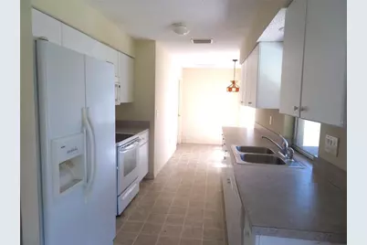 18439 Lamont Avenue, Port Charlotte, FL 33948 - Photo 6